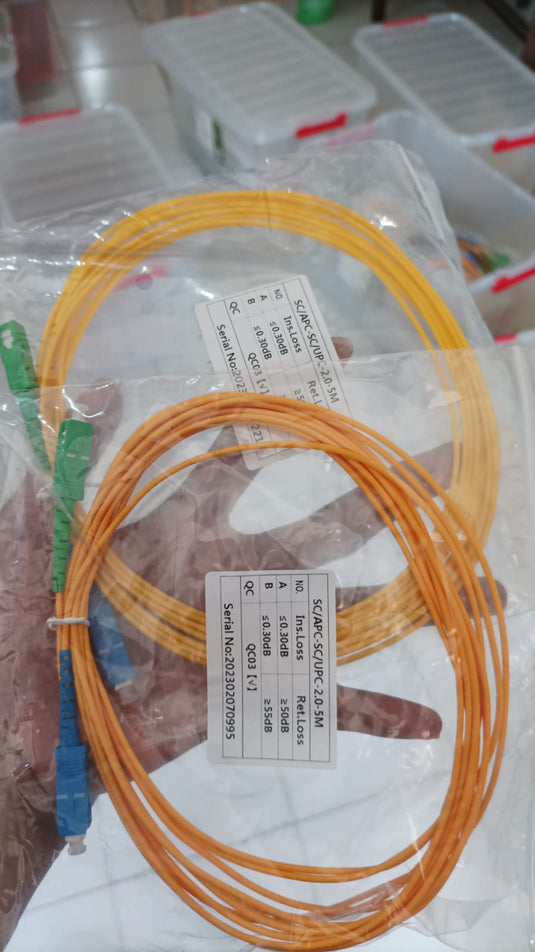 Patch Cord SC UPC - SC APC Fiber Optik Diameter 2mm Berbagai Ukuran