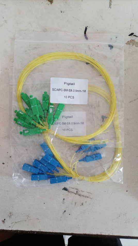 1pack / 10pcs Pigtail 0.9mm SC UPC / APC