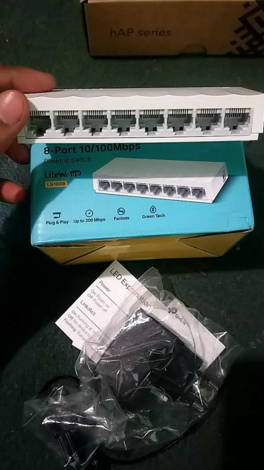 Desktop Switch Hub TP-Link LS1008 8-Port 10/100Mbps