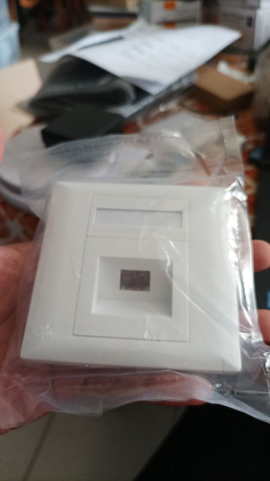 Faceplate Wall Dinding + 1 Core Adapter SC-UPC