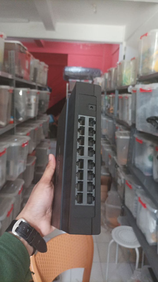 Desktop Switch Hub TP-Link TL-SF1016D 16-Port 10/100Mbps