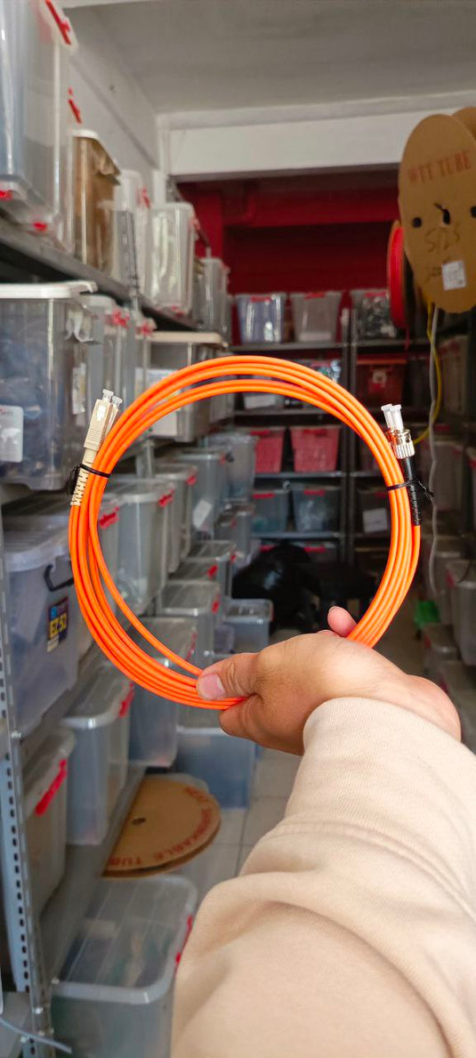 OM2 Patch Cord MULTIMODE DUPLEX SC UPC - ST UPC Diameter 3mm Berbagai Ukuran