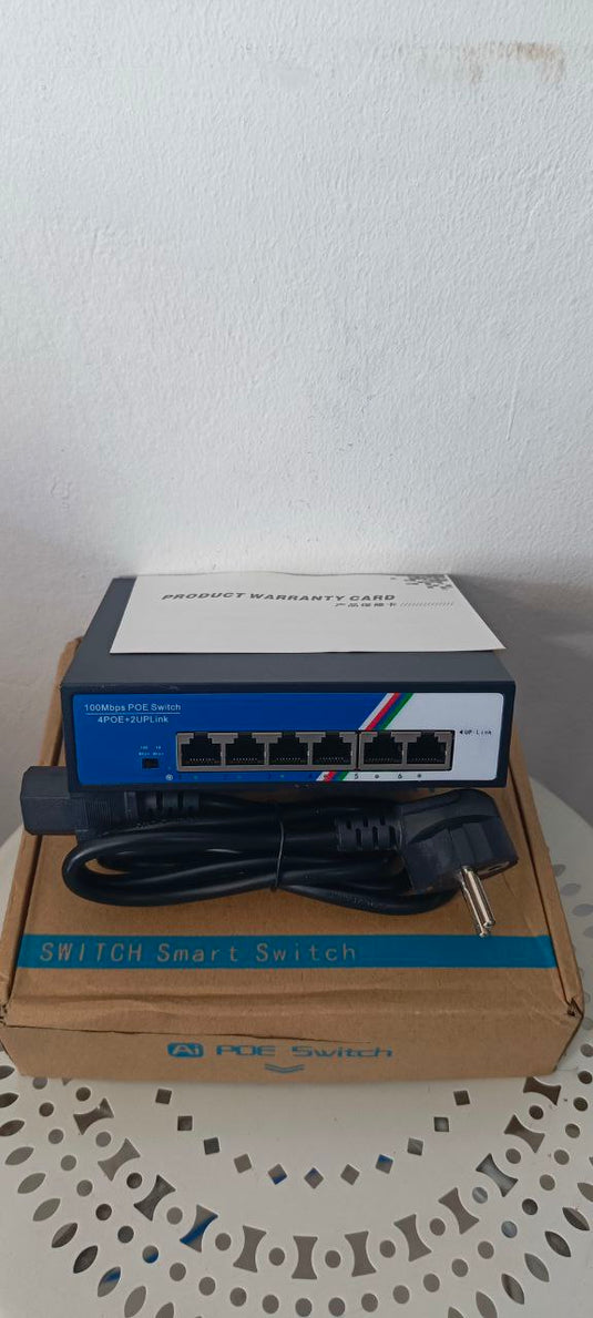 Switch Hub PoE 4 Port + 2 Port Uplink 100 Mbps Full PoE Port