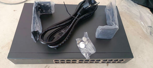 TP-LINK TL-SG1024D 24-Port Gigabit Desktop / Rackmount Switch
